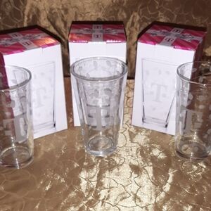 🧋T Initial- T-Mobile Clear Set of 3 Etched Christmas Bulb Lights Glasses